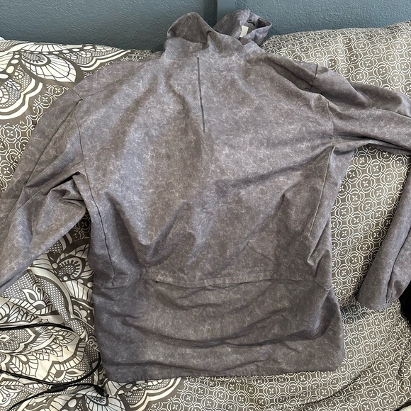 Large Lululemon Warp Light Packable Jacket “Gravel Dust Asphalt Grey Multi” - Picture 5 of 6